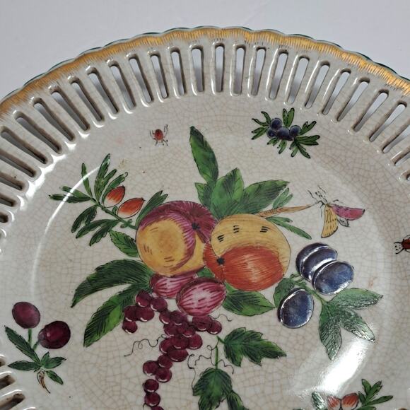 Vtg United Wilson 1897 Hand Painted Decorative 10 Inch Plate Pierced Rim Fruit - Picture 3 of 10
